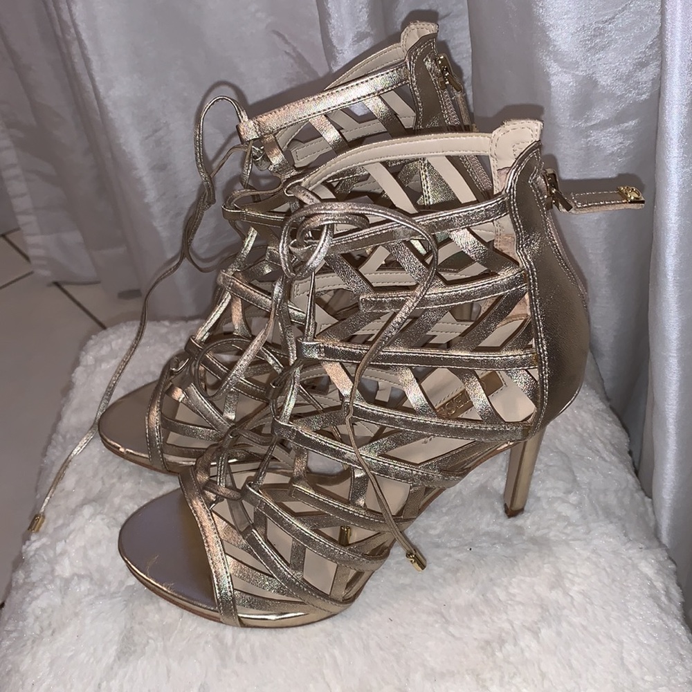 Shoes - Picture 2 of 3